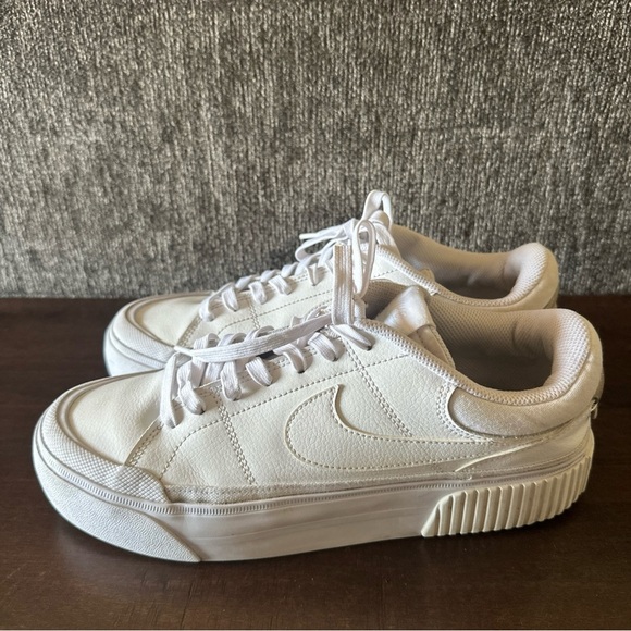 Nike Court Legacy Lift Women’s Size 10 Triple White Shoes DM7590-101 Platform - Picture 4 of 10